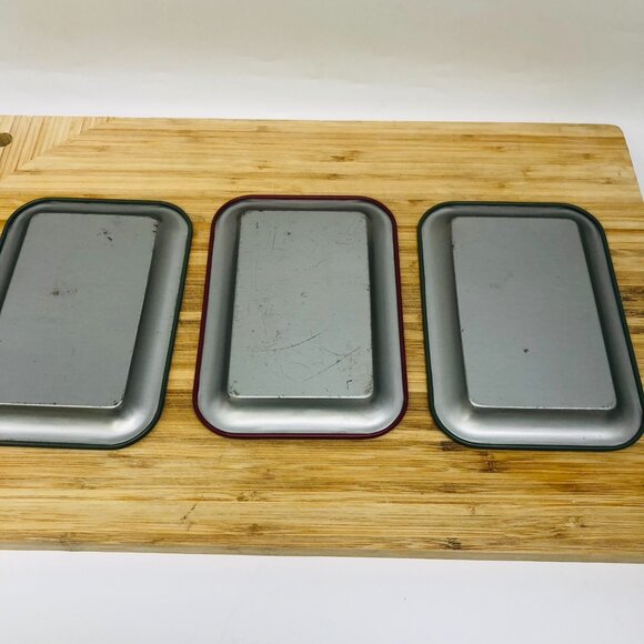 Vintage Green Red Metal Tole Set of 3 Tip Jewelry Trinket Tray Floral - Picture 5 of 5